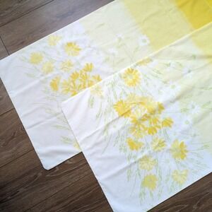 Vera Neumann Burlington Floral King Pillowcases Pair (2) Daisy Ombre Yellow 70's